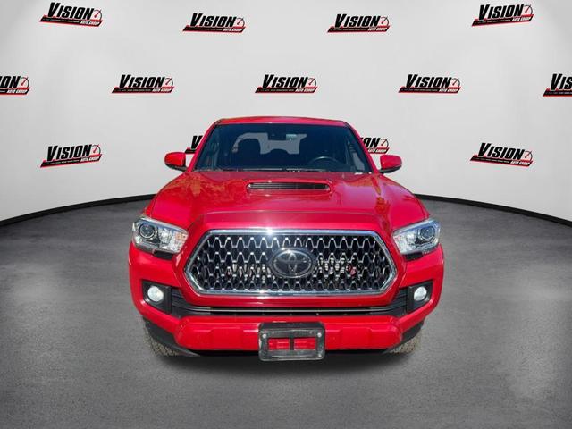 Photo of 2019 Barcelona Red Metallic Toyota Tacoma