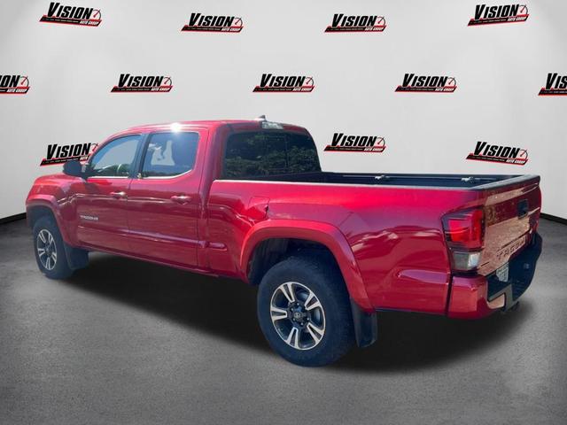 Photo of 2019 Barcelona Red Metallic Toyota Tacoma
