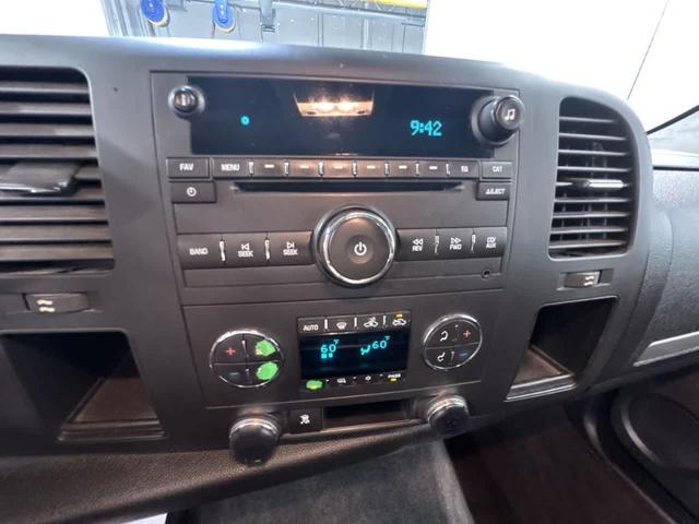 Photo of 2011 Black Chevrolet Silverado 1500