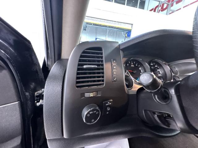 Photo of 2011 Black Chevrolet Silverado 1500
