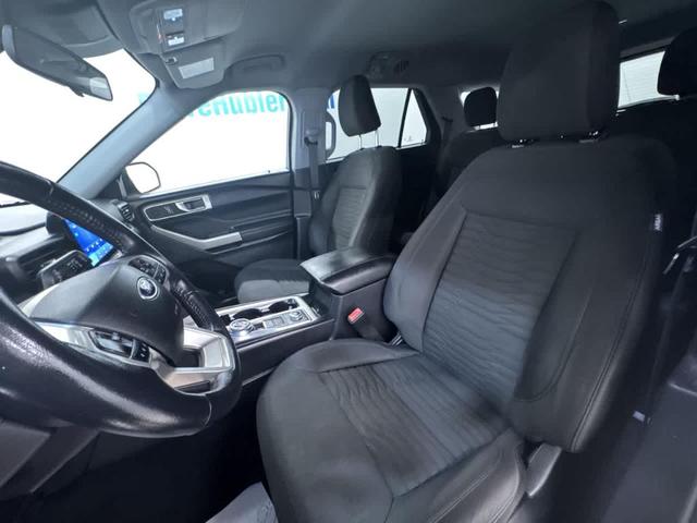 Photo of 2021 Gray Ford Explorer