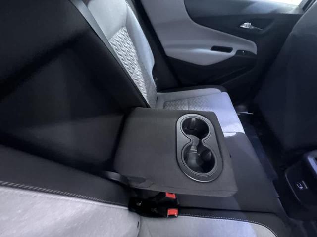 Photo of 2024 Summit White Chevrolet Equinox
