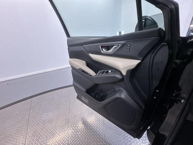 Photo of 2022 Crystal Black Silica Subaru Ascent