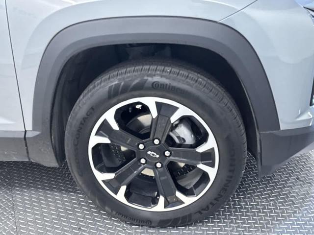 Photo of 2025 Sterling Gray Metallic Chevrolet Equinox