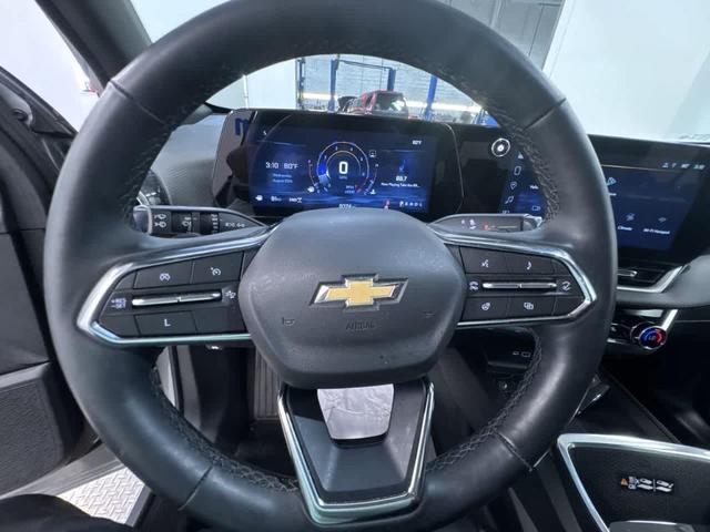 Photo of 2025 Sterling Gray Metallic Chevrolet Equinox