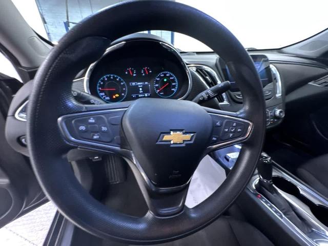Photo of 2019 Shadow Gray Metallic Chevrolet Malibu