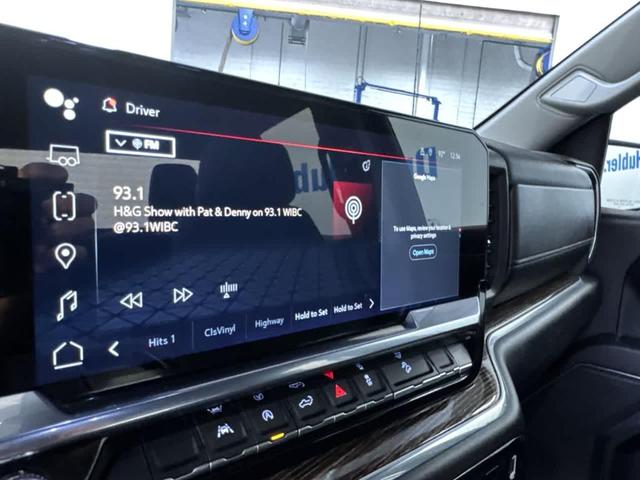 Photo of 2023 Onyx Black GMC Sierra 1500