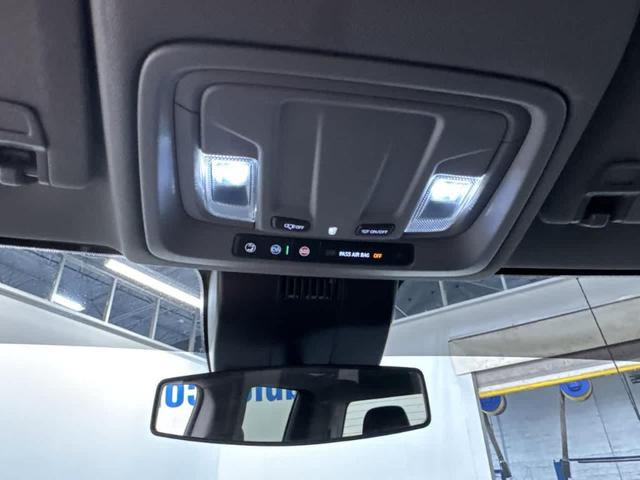 Photo of 2023 Onyx Black GMC Sierra 1500