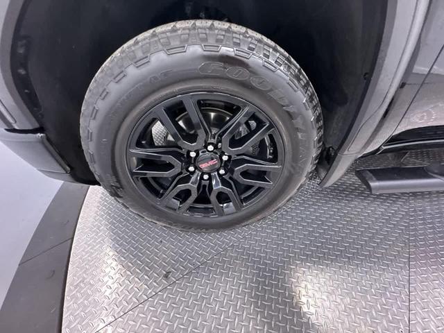 Photo of 2023 Onyx Black GMC Sierra 1500