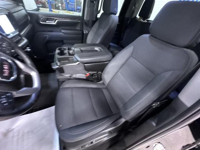 Photo of 2023 Onyx Black GMC Sierra 1500