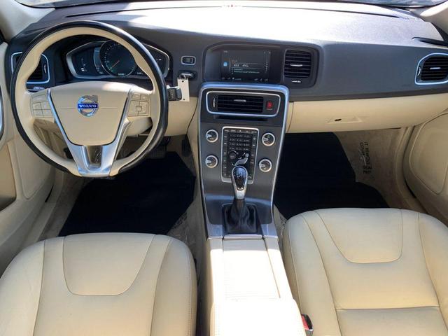 Photo of 2015 Blue Volvo S60