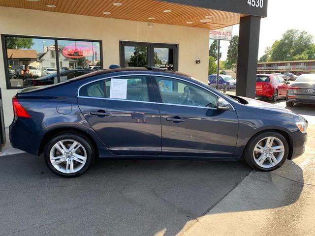 Photo of 2015 Blue Volvo S60