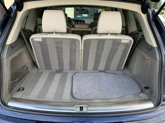 Photo of 2014 Blue Audi Q7