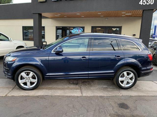 Photo of 2014 Blue Audi Q7