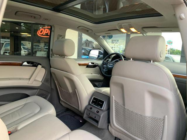 Photo of 2014 Blue Audi Q7