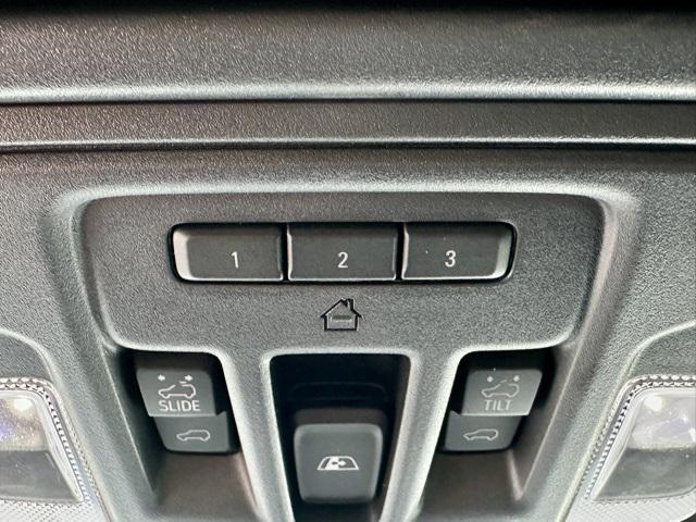 Photo of 2022 Black Chevrolet Silverado 2500