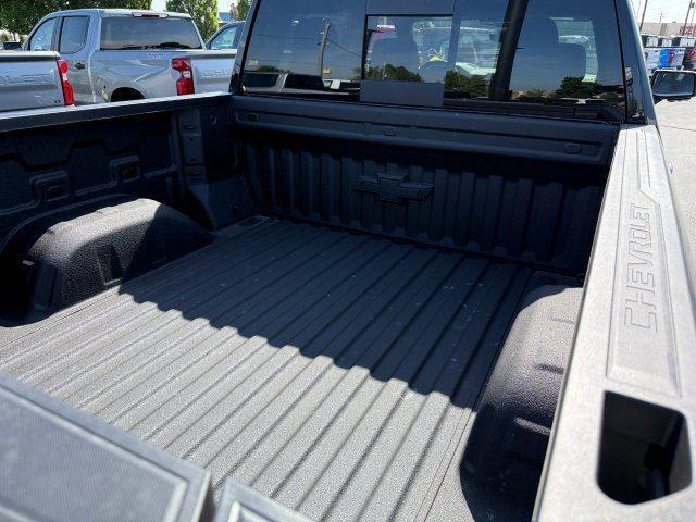 Photo of 2025 Black Chevrolet Silverado 1500