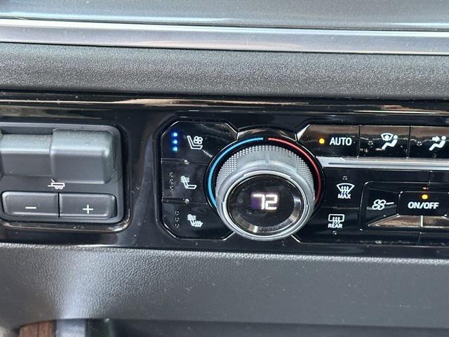 Photo of 2023 Iridescent Pearl Tricoat Chevrolet Silverado 1500