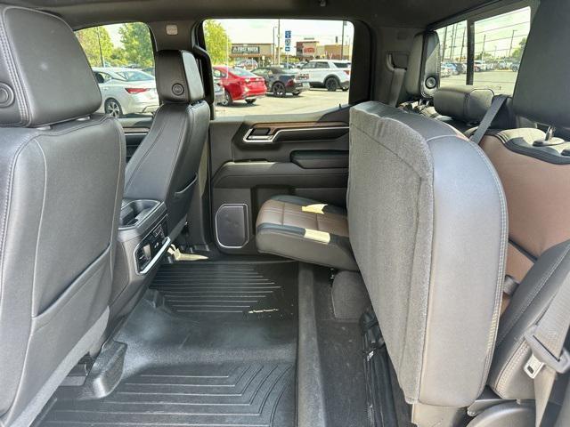 Photo of 2023 Iridescent Pearl Tricoat Chevrolet Silverado 1500