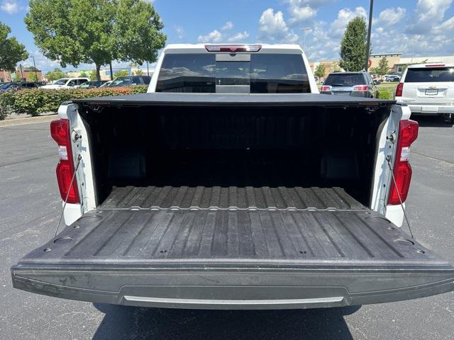 Photo of 2023 Iridescent Pearl Tricoat Chevrolet Silverado 1500