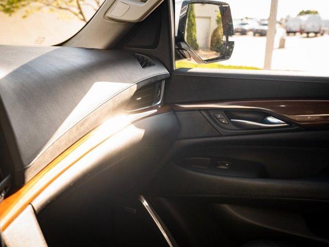 Photo of 2018 Radiant Silver Metallic Cadillac Escalade