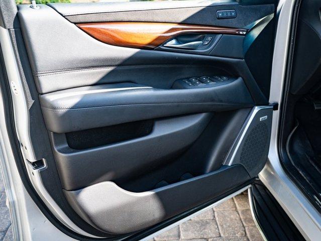Photo of 2018 Radiant Silver Metallic Cadillac Escalade