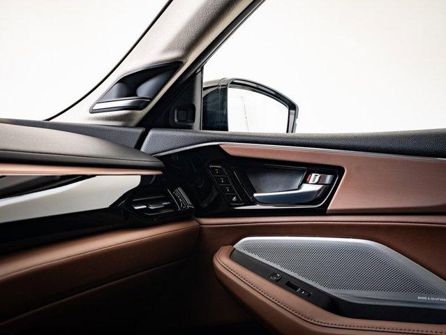 Photo of 2025 Majestic Black Pearl Acura MDX
