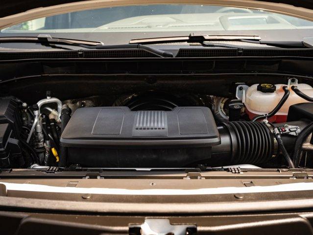 Photo of 2024 Summit White GMC Yukon