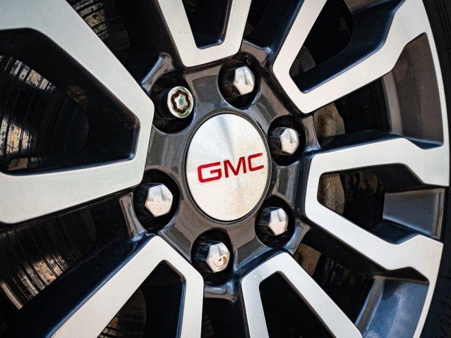 Photo of 2021 Onyx Black GMC Sierra 1500
