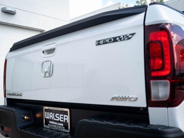 Photo of 2023 Platinum White Pearl Honda Ridgeline