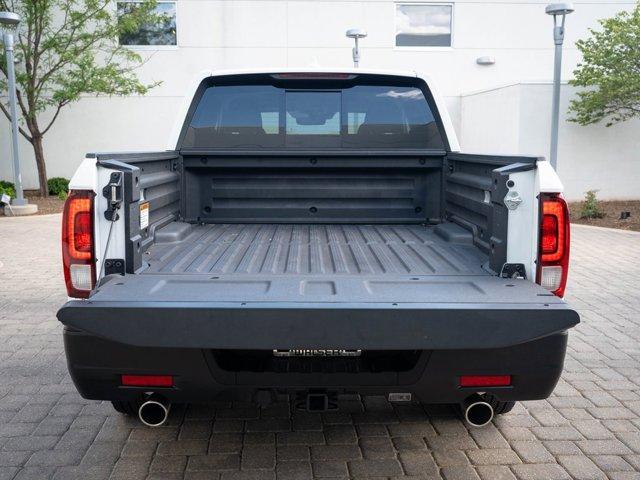 Photo of 2023 Platinum White Pearl Honda Ridgeline
