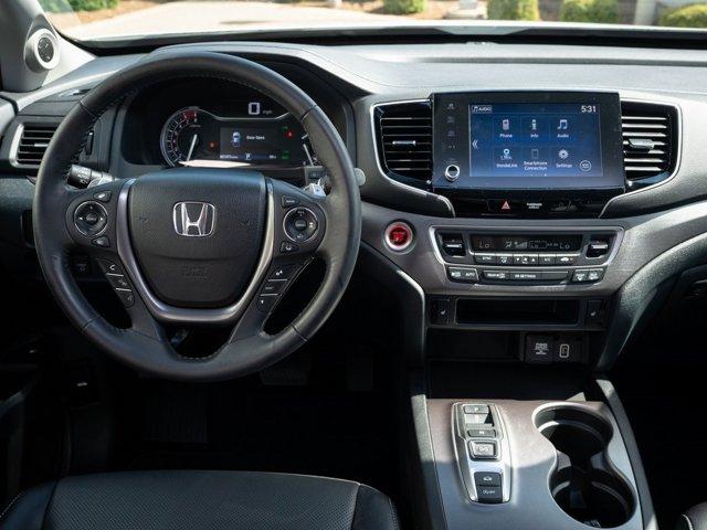 Photo of 2023 Platinum White Pearl Honda Ridgeline