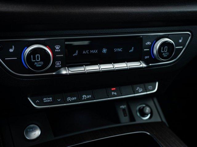 Photo of 2022 Daytona Gray Pearl Effect Audi Q5 Sportback