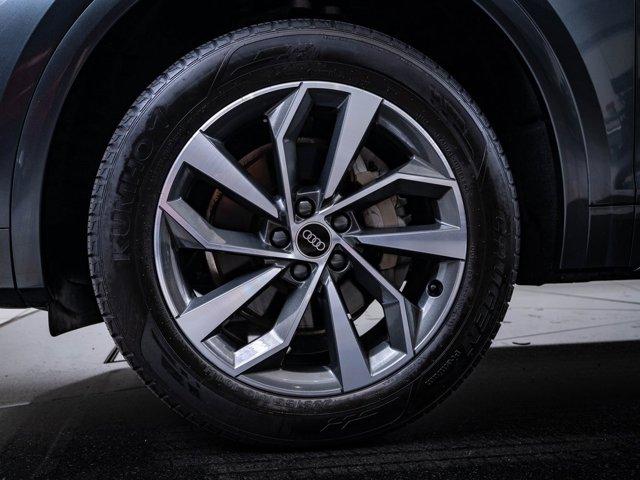 Photo of 2022 Daytona Gray Pearl Effect Audi Q5 Sportback
