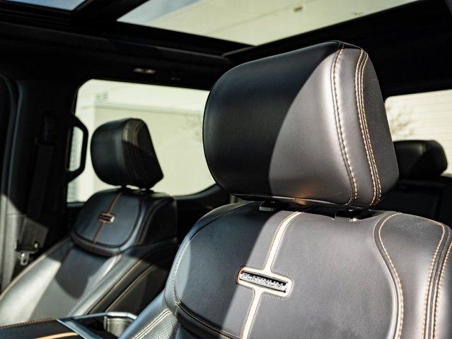 Photo of 2024 Agate Black Metallic Ford F-250