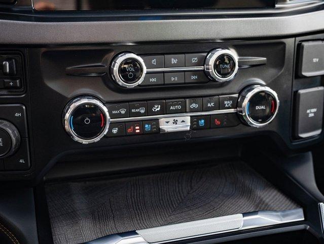 Photo of 2024 Agate Black Metallic Ford F-250