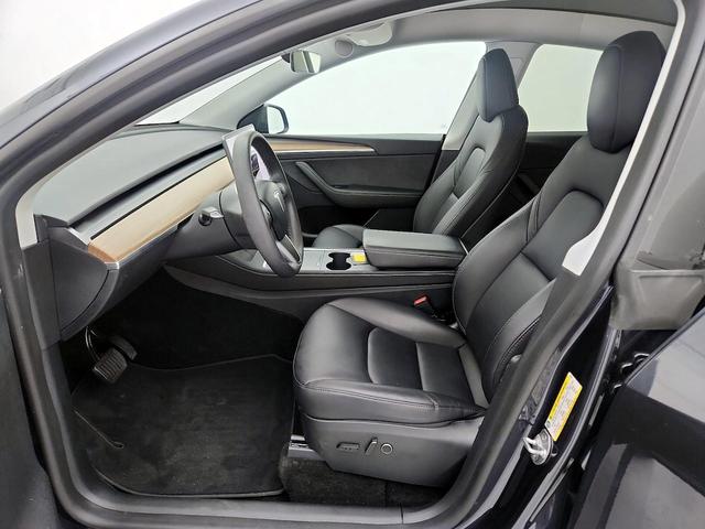 Photo of 2024 Gray Tesla Model Y