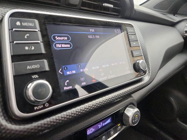 Photo of 2020 Black Nissan Kicks
