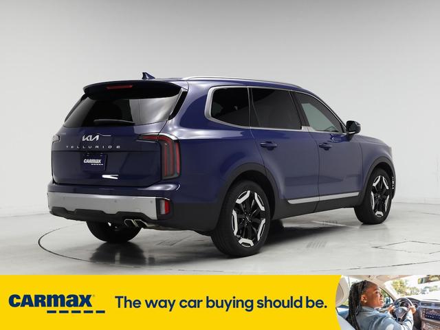 Photo of 2024 Blue Kia Telluride