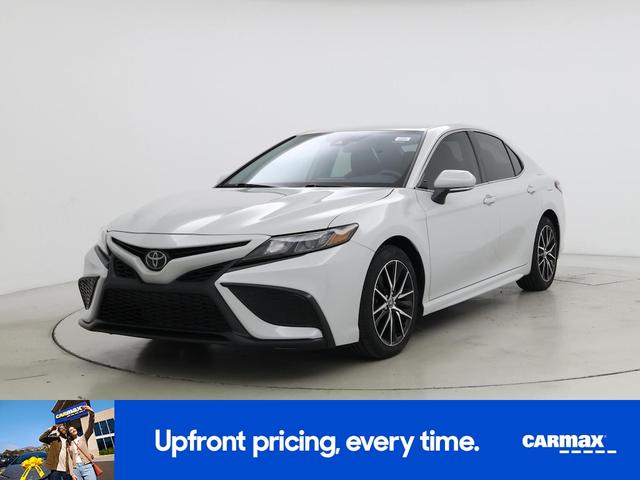 Photo of 2023 Gray Toyota Camry