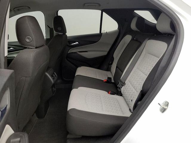 Photo of 2022 White Chevrolet Equinox