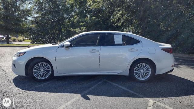 Photo of 2016 Eminent White Pearl Lexus ES 350