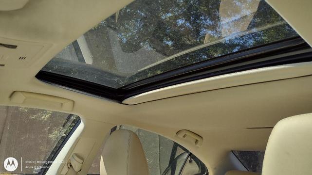 Photo of 2016 Eminent White Pearl Lexus ES 350