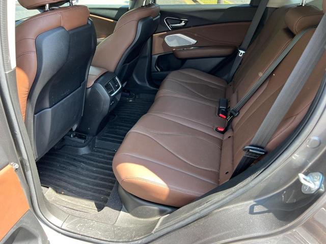 Photo of 2023 Liquid Carbon Metallic Acura RDX