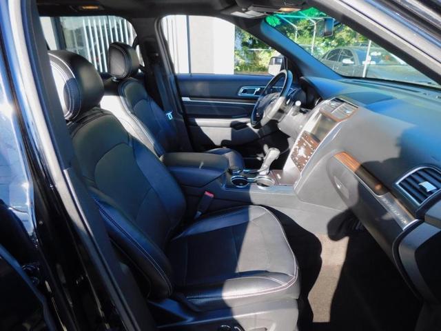 Photo of 2016 Shadow Black Ford Explorer