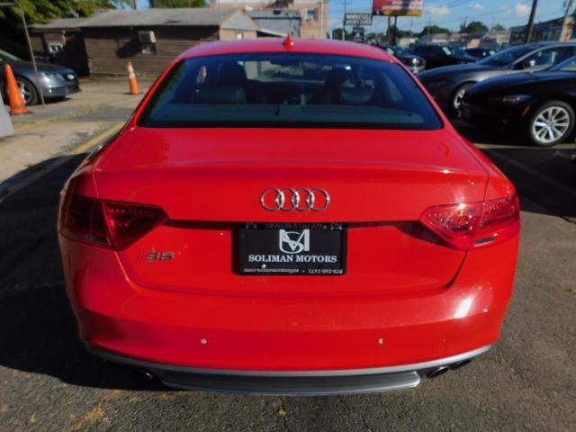 Photo of 2014 Misano Red Pearl Effect Audi S5