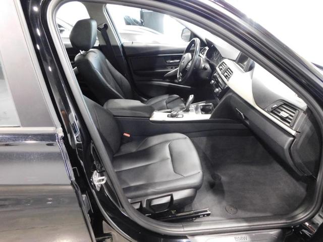 Photo of 2016 Jet Black BMW 320