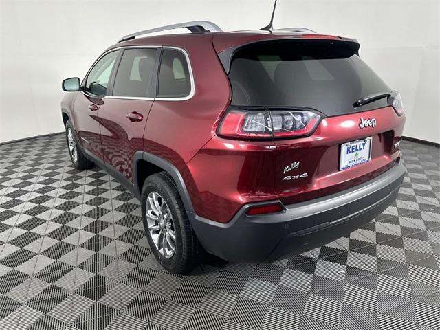 Photo of 2019 Velvet Red Pearlcoat Jeep Cherokee