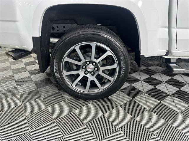 Photo of 2022 Summit White GMC Canyon