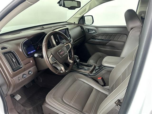 Photo of 2022 Summit White GMC Canyon